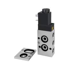 Riegler 103653. 3/2-5/2-Wegeventil, NAMUR, Luftfeder, G 1/4, 230 V, 50Hz