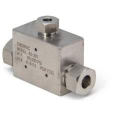 Enerpac 43300, Conexion de ultra alta presión, Conexión en T, Cono de 0.38 pulg