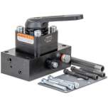 Enerpac VM33, Válvula de control direccional montadas en bomba, Manual, 3-vias, 3-posición, centro en tándem