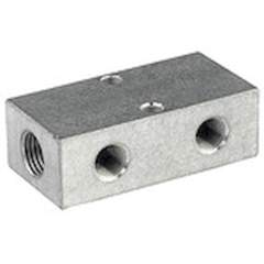 Riegler 112544.Distributor strip, Outlets both sides, Input 2x1/8, Output 2+2xM5