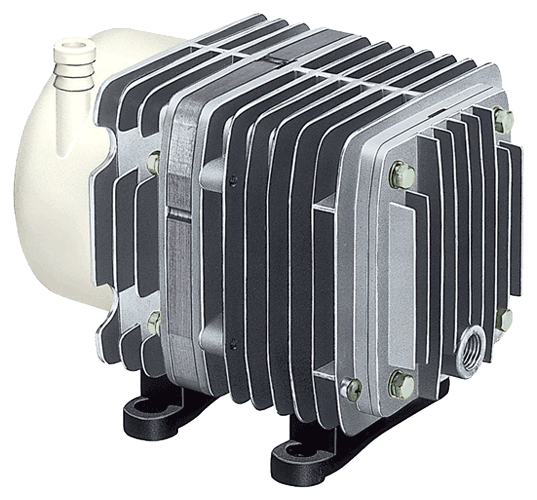 Nitto Kohki AC0602. AC Kolbenkompressoren 230V/50Hz