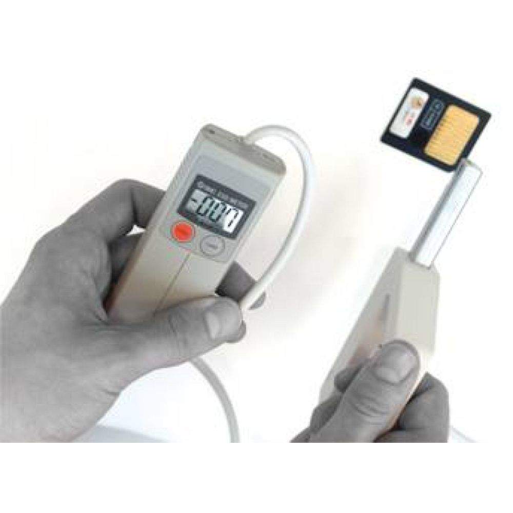 SMC IZH10. IZH10, Tragbares Messgerät zum Messen elektrostatischer Ladung